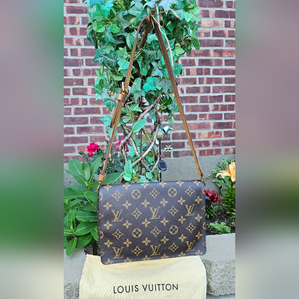 Louis Vuitton Vintage Monogram Canvas Musette Tango Bag SP0959 - Picture 2 of 16